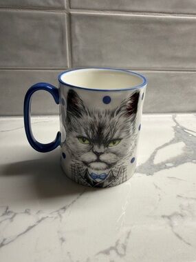 Ten Strawberry Street pet lovers collection cat with a suit & bowtie coffee mug